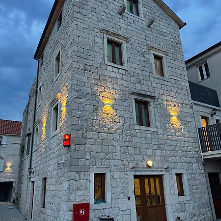 Malo Otel