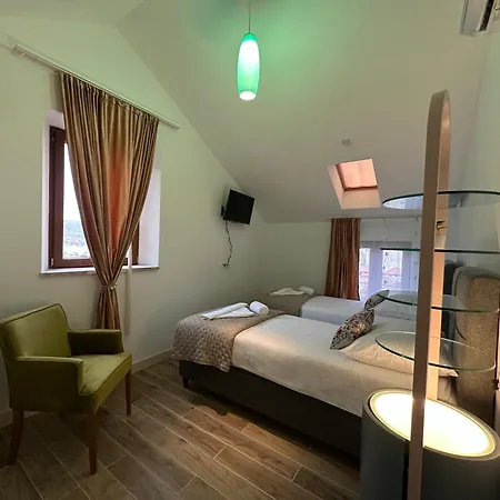 Malo Hotel