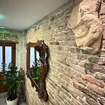 Boutique Malo - Old Town And Parking מלון טרוגיר
