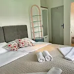 Boutique Malo - Old Town And Parking טרוגיר