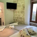 מלון Boutique Malo - Old Town And Parking