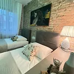מלון Boutique Malo - Old Town And Parking