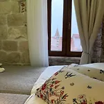 Boutique Malo - Old Town And Parking מלון 3*