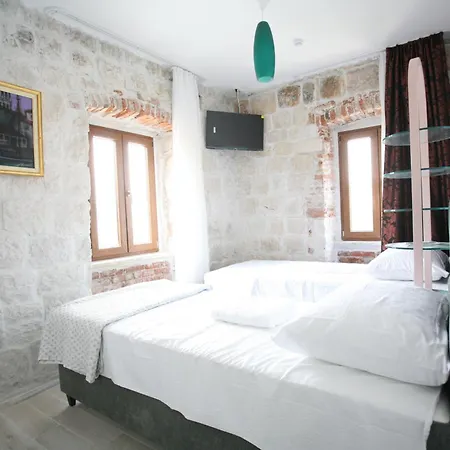 Malo Hotel Traù